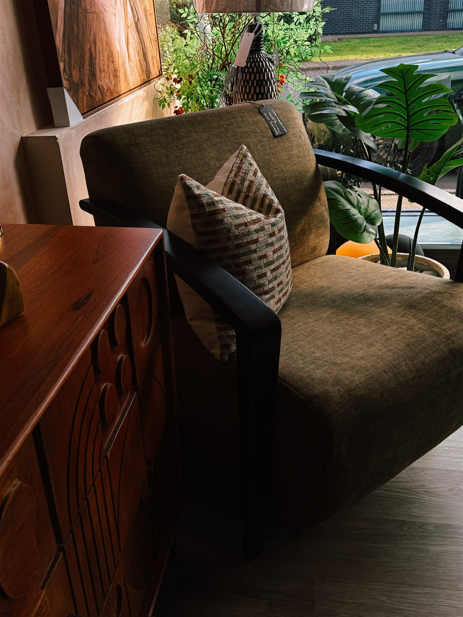 Little Luxuries furniture & decor
